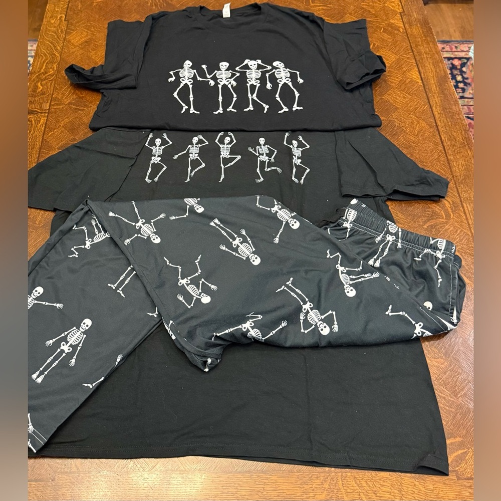 Skeleton Print Pajamas Set - Black